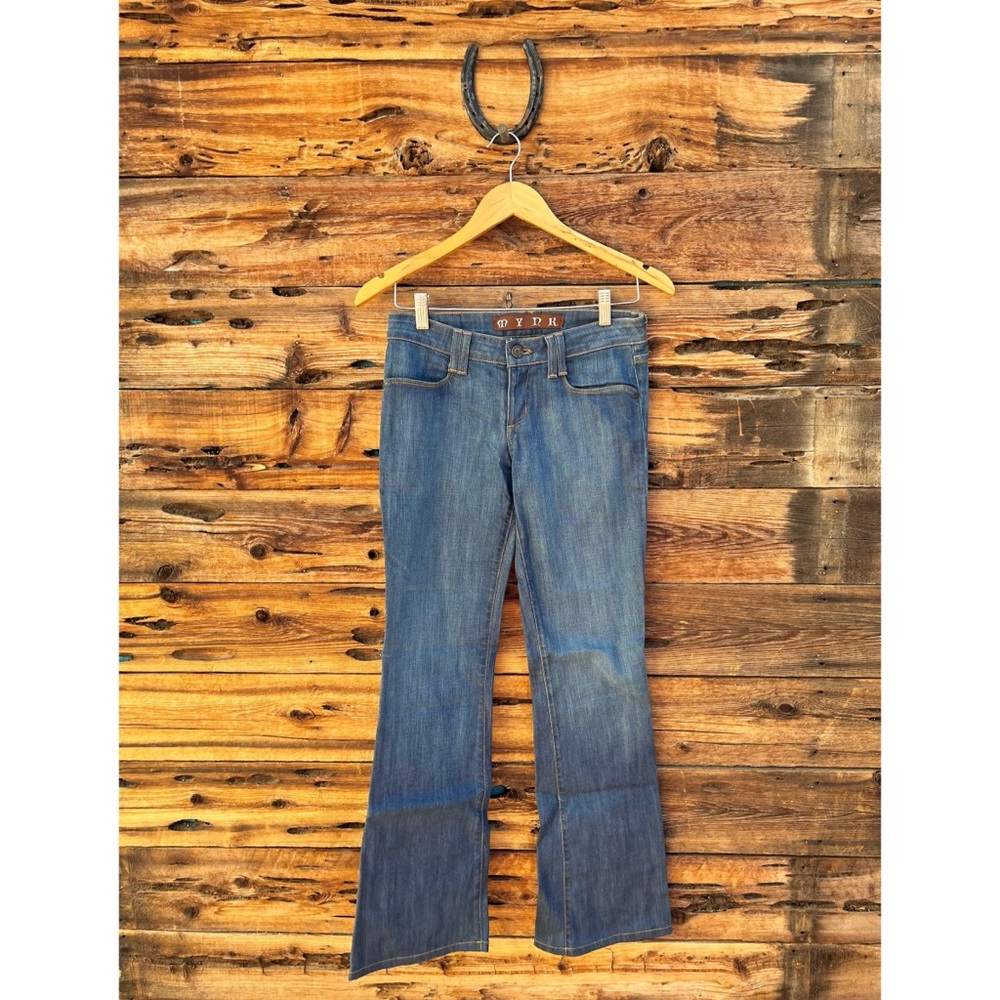 MYNK | Medium Wash Flare Jeans 25